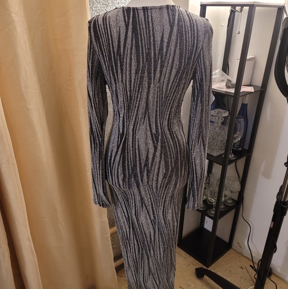 Silver glitter and black dress, size medium. Alot of stretch - Picture 2 of 3